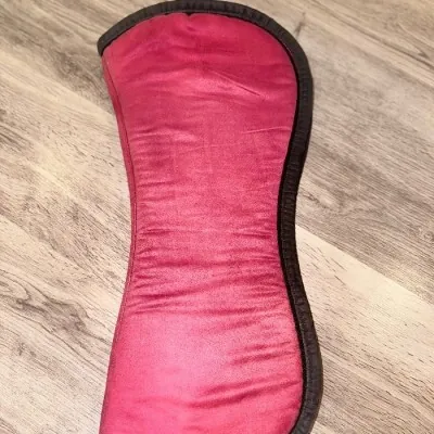 "Q Cross" Memory foam sadulapehmendus